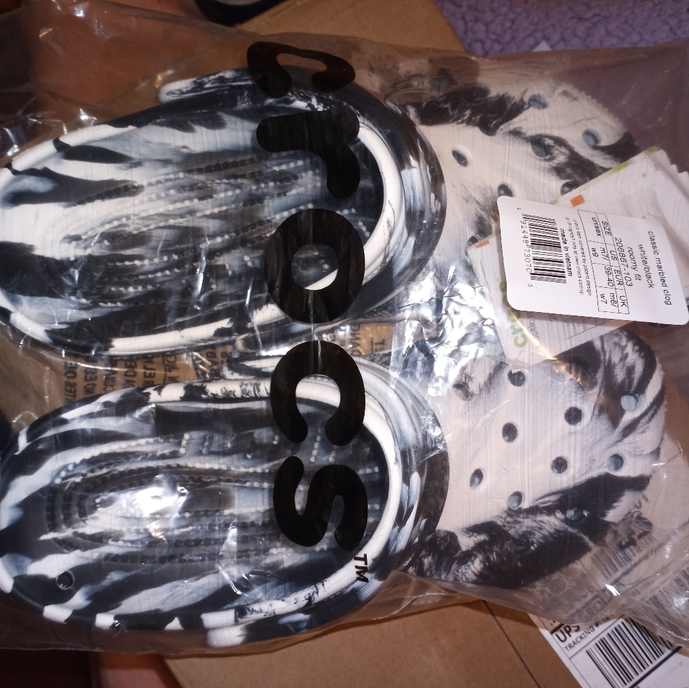 CROCS brand new classic clog in black/white marble